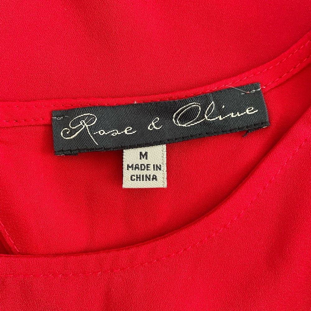 Red blouse 💄 - Picture 7 of 7